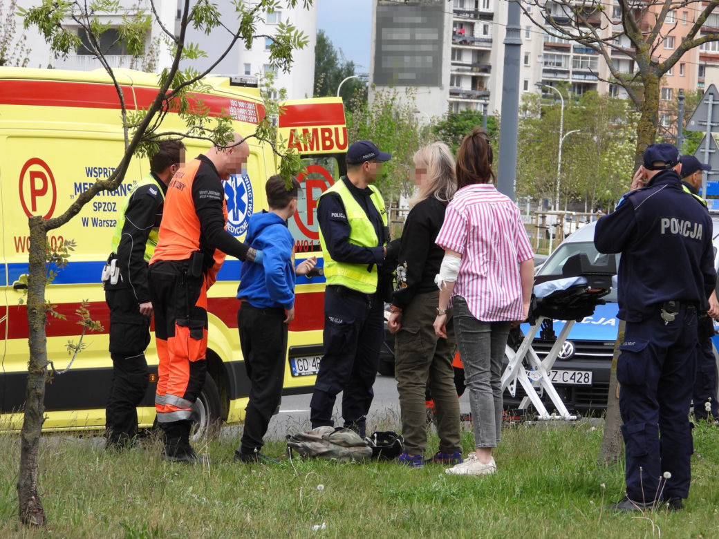 Auto wjechało w 10-latka na hulajnodze. Chłopiec w szpitalu