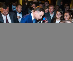 Pani Bogusia GROZI sztabowi PO sądem: Zrobili ze mnie agentkę PiS!