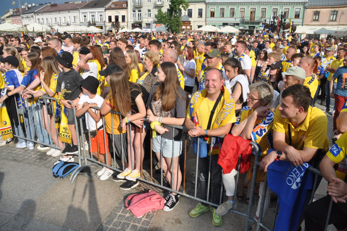 Finał Ligi Mistrzów: Barlinek Industria Kielce - SC Magdeburg w strefie kibica