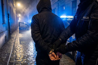 Zatrzymanie w Drawsku Pomorskim. 32-latek groził nożem małoletnim