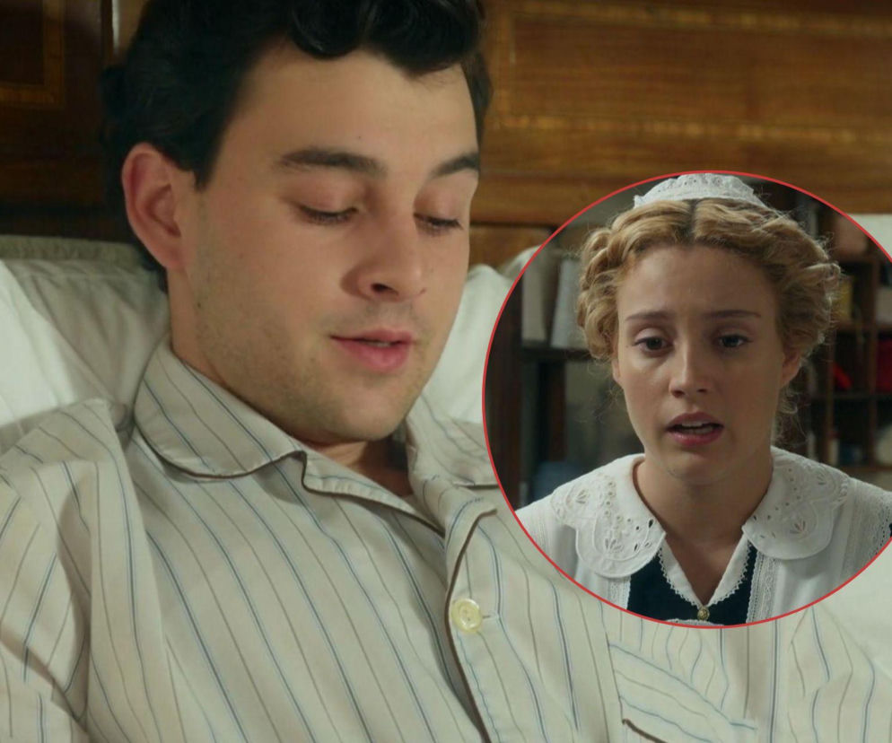 Curro w piżamie leży w łóżku z zamkniętymi oczami, jego twarz wyraża zamyślenie, natomiast obok, w okrągłym kadrze, Jana w stroju pokojówki, z zaniepokojoną miną. Scena z serialu „La Promesa – pałac tajemnic”, o którym przeczytasz więcej na Super Seriale.