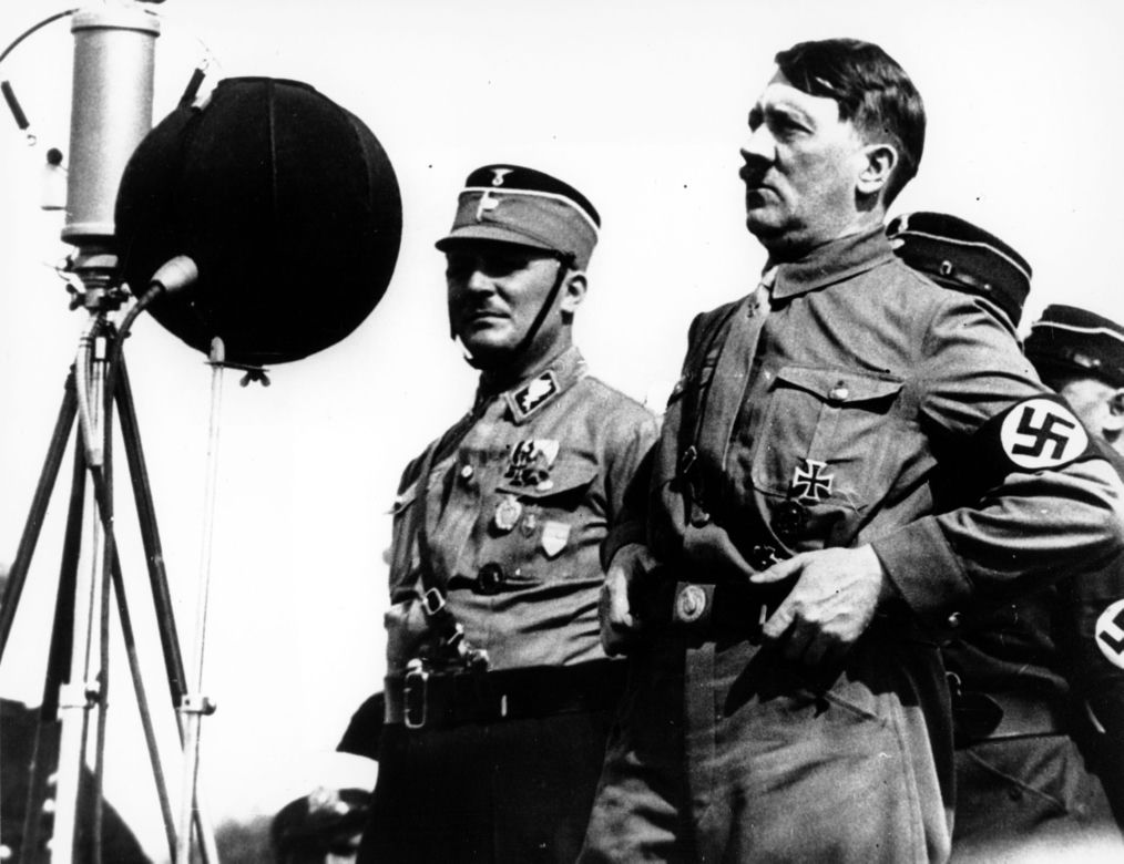 Hitler 