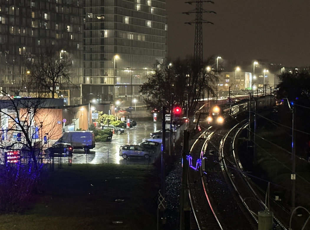 Dramatyczny wypadek na kolei. Wstrzymany ruch pociągów. Co się stało?