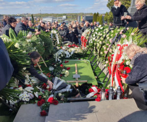 Poseł Łukasz Litewka spoczął w honorowym miejscu