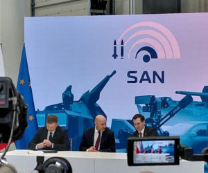 Podpisanie umowy na dostawę systemu San