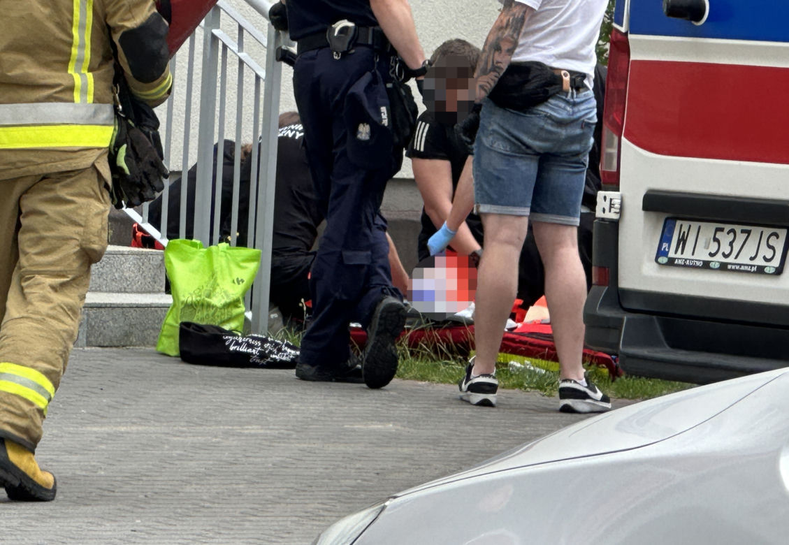 Kobieta runęła z wielkiej wysokości. Tragedia na Bemowie, nie było szans na ratunek