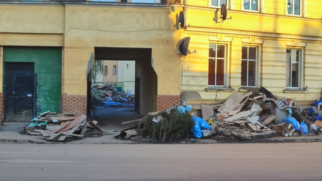 Pękła tama, fala zalała miasto. Dwa lata od koszmaru na Dolnym Śląsku. "Dzieci płakały"