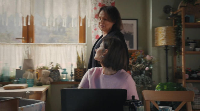 M jak miłość, odc. 1921. Agnes (Amanda Mincewicz), Marysia (Małgorzata Pieńkowska)