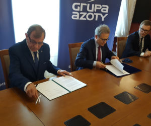 Podpisanie umowy między Grupą Azoty S.A. i Akademią Górniczo-Hutniczą w Krakowie
