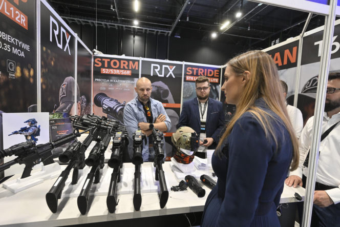 Magdalena Sobkowiak-Czarnecka podczas Warszawskich Targów Obronnych w Expo XXI
