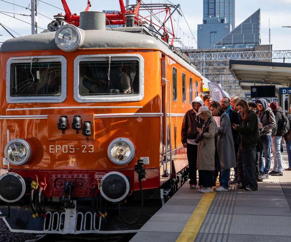 IC Nieśpieszny przyciągnął wielu miłośników historii i podróży