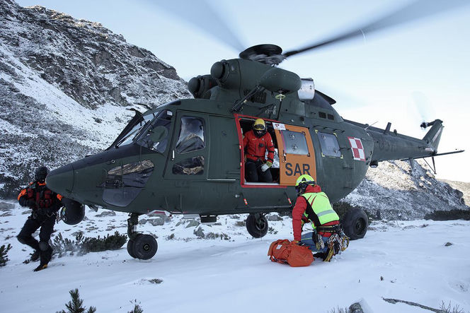 Wojskowy Sokół w Tatrach. Ratownicy TOPR ze wsparciem z Powidza