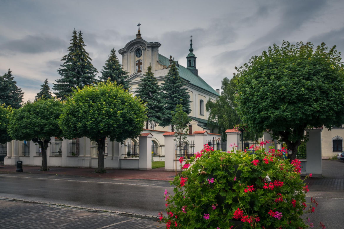 Góra Kalwaria - ok. 9 800 zł/m²