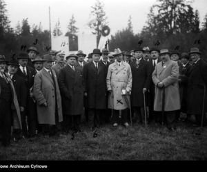 Moda w czasach PRL. Elegancja czy obciach? Tak się kiedyś ubierano