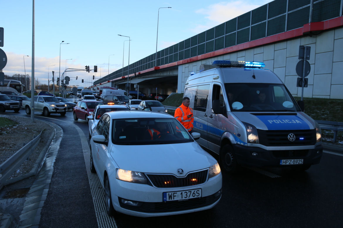 Trzask, prask i tunel otwarty. Kierowcy mogą korzystać już z całej Południowej Obwodnicy Warszawy