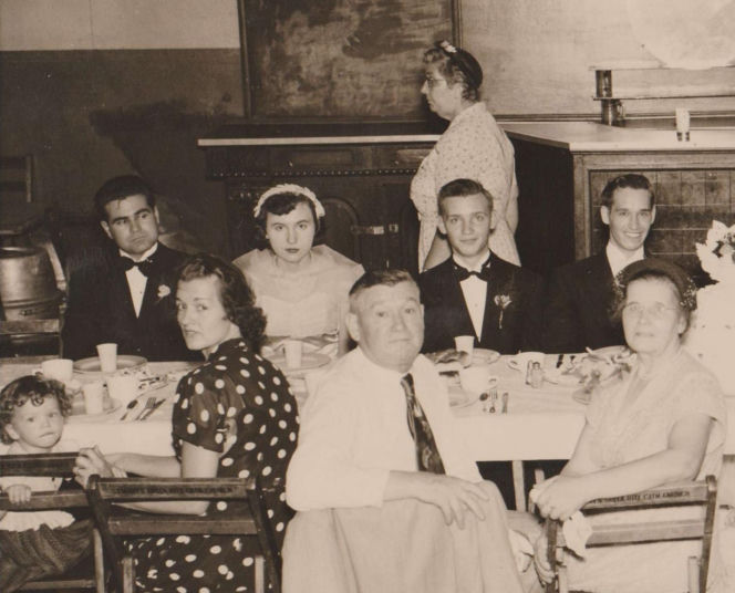 Nieznana historia Debbie Dickinson