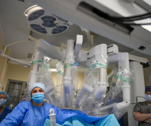 Polscy lekarze z Chin zoperaowali pacjentów w Warszawie. To pierwsze w historii operacje telerobotyczne na taką odległość