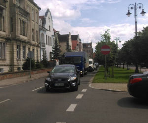 Aleje Mickiewicza wyłączone z ruchu. Trwa usuwanie skutków burzy