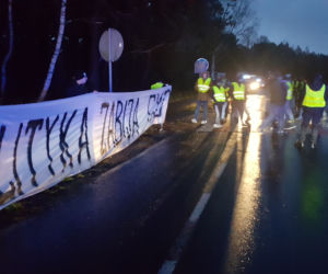 To żenada, żeby polityka  rządziła sportem! Kibice w obronie GKS Bełchatów wyszli na ulicę!