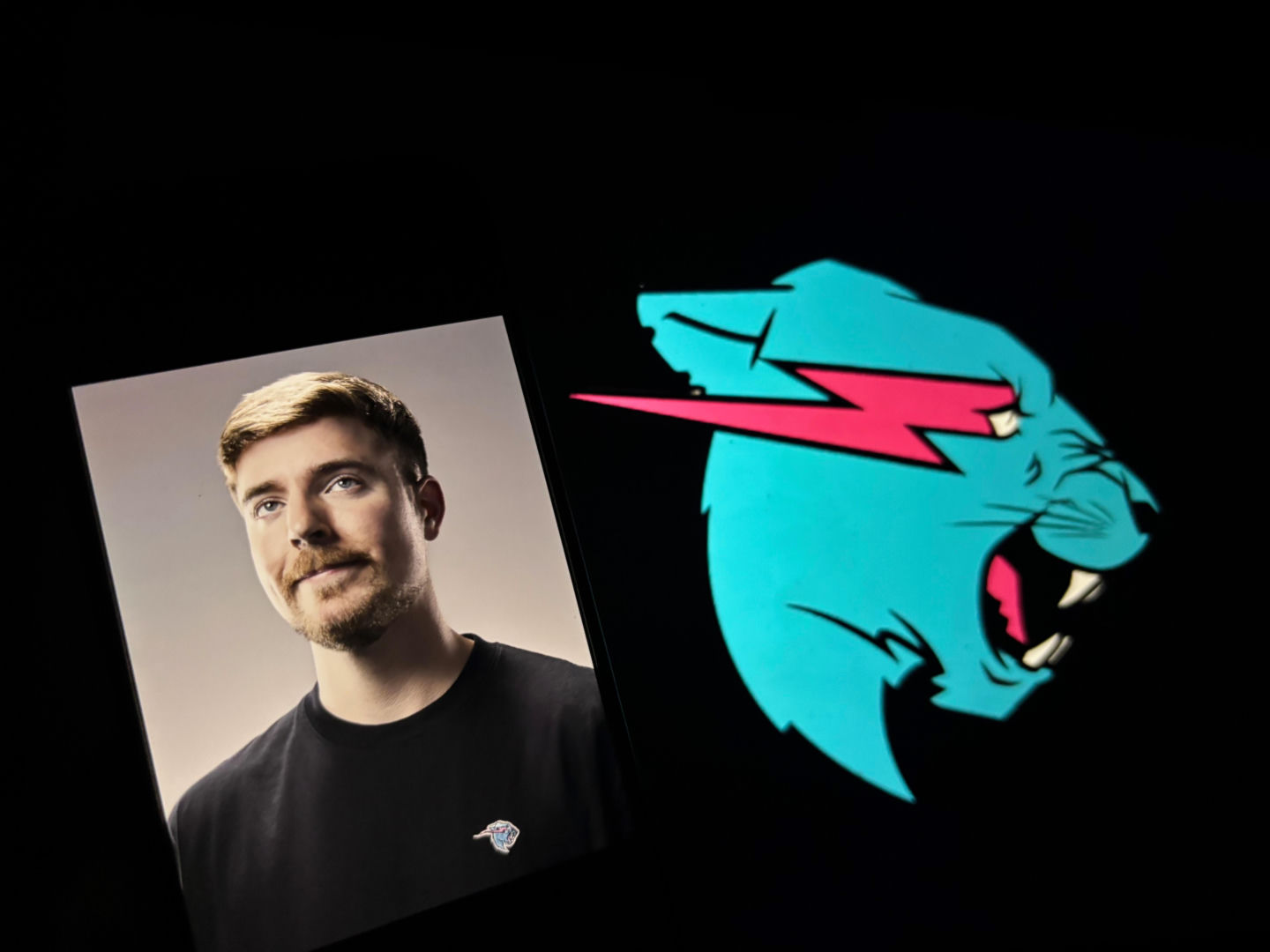 The world is talking about Łatwogang's stream - the fundraiser by Poles was commented on by the world's most popular YouTuber