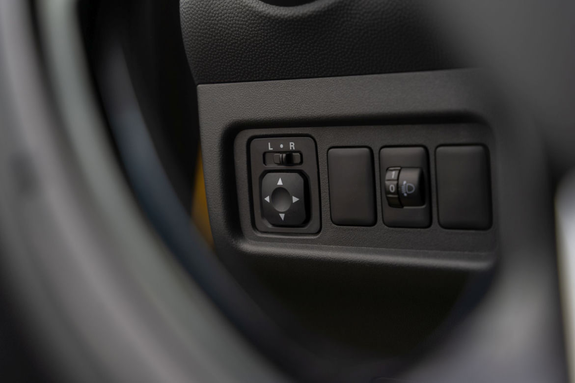 Mitsubishi Space Star 1.2 MIVEC CVT Insport (2020)