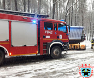 Tragedia na drodze Starachowice Rzepin. Nie żyje 34-letnia kobieta.