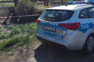 Przerażający wypadek w Lubelskiem. Traktor zapadł się pod ziemię i przygniótł 67-latka