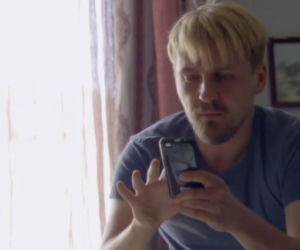 O mnie się nie martw 3 odc 2, Krzysiek (Paweł Domagała)