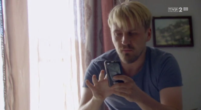 O mnie się nie martw 3 odc 2, Krzysiek (Paweł Domagała)
