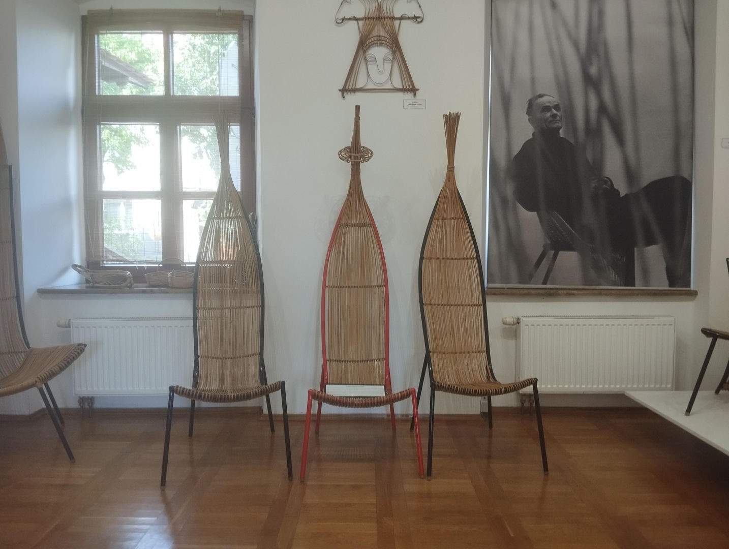 Meble projektu Władysława Wołkowskiego