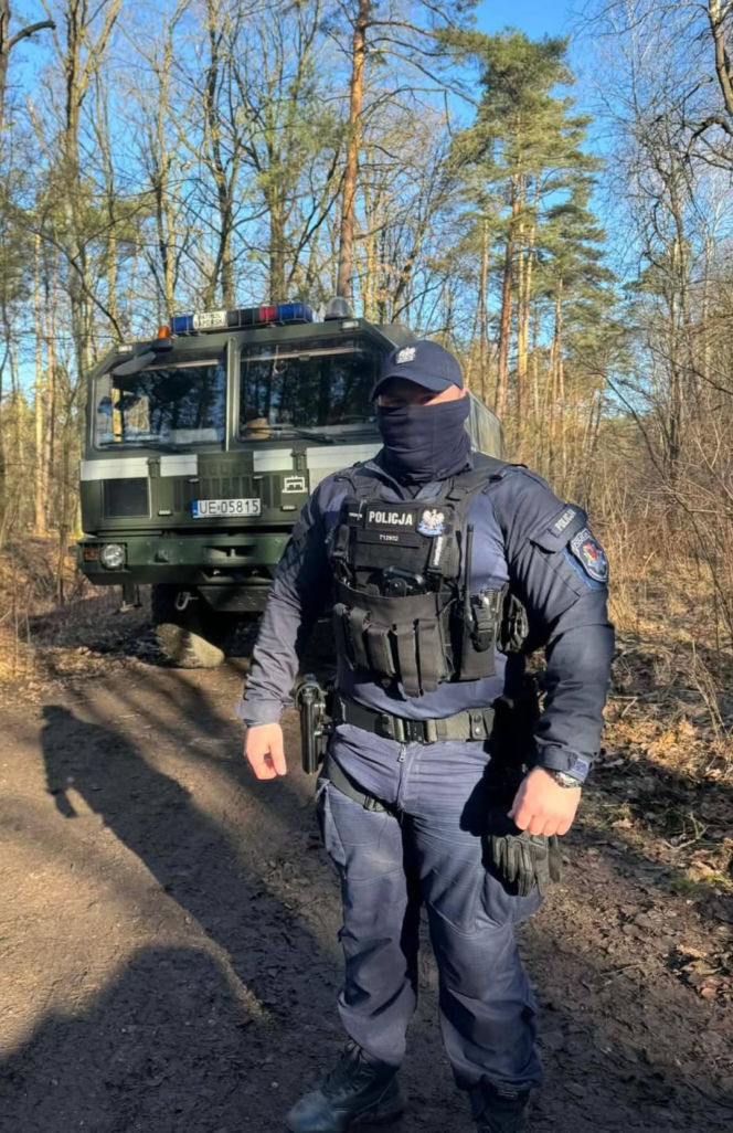 Arsenał w lesie koło Leszna. Saperzy wywozili go na raty