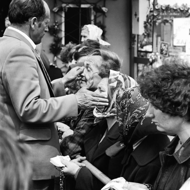 Ujrzał Matkę Boską w ogrodowej altance. Historia Cudu w Oławie