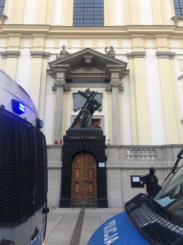 Protest na Krakowskim Przedmieściu