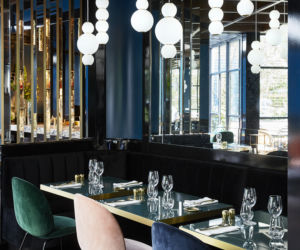 Wnętrze hotelu we Francji