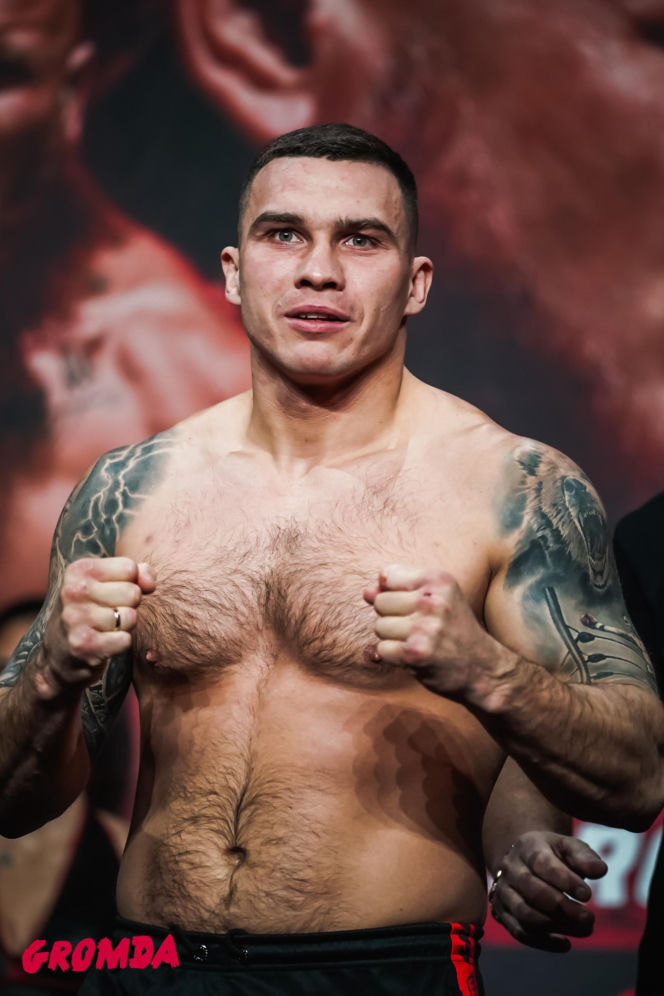 Ring girls Gromda 24