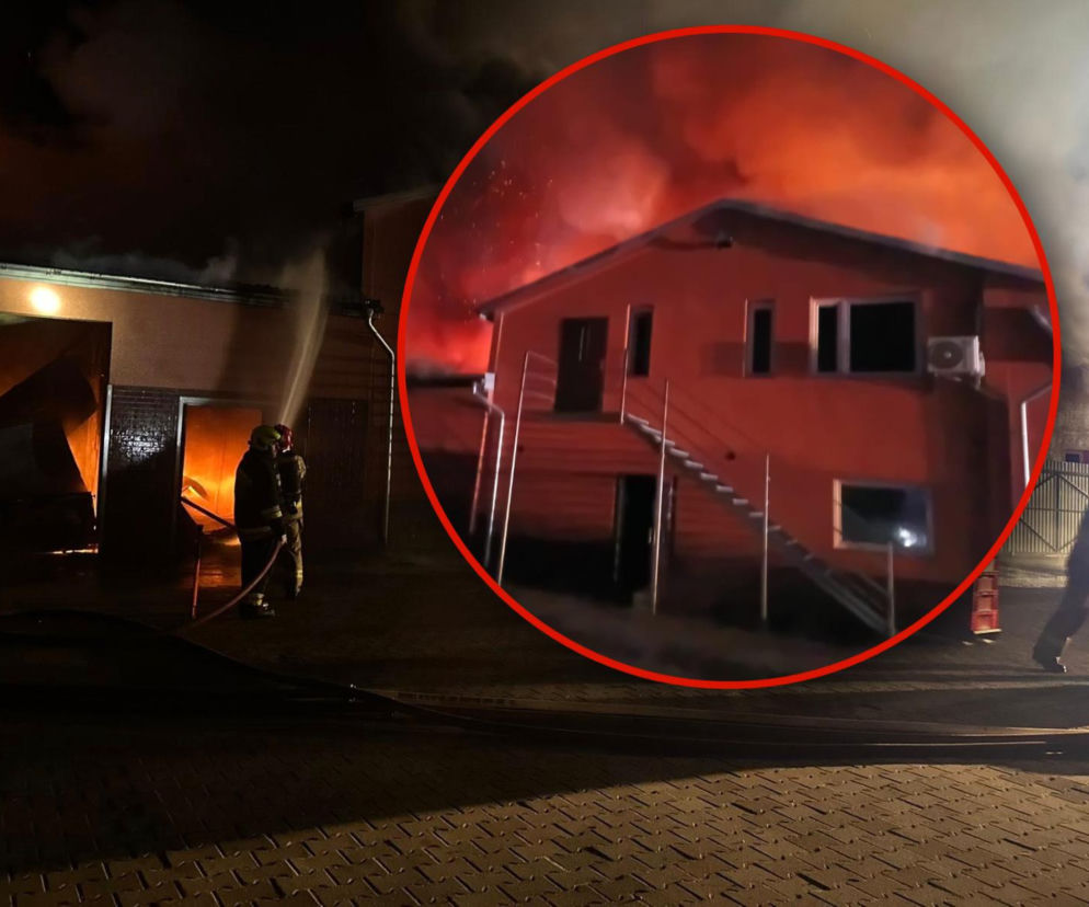 Potężny pożar masarni. Ogień strawił dach gigantycznej hali