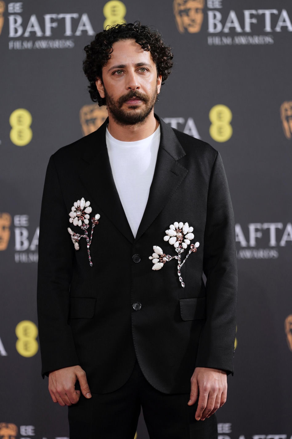 Gwiazdy przebrane za abażury na Bafta. Kto się popisał najlepszą kreacją?