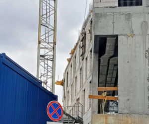 Budowa hotelu na Podzamczu