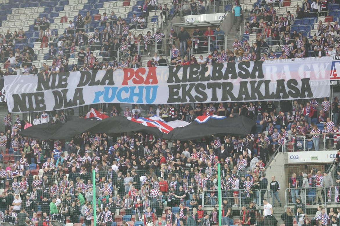 Kibice podczas meczu Górnik Zabrze - Legia Warszawa (01.04.2024)