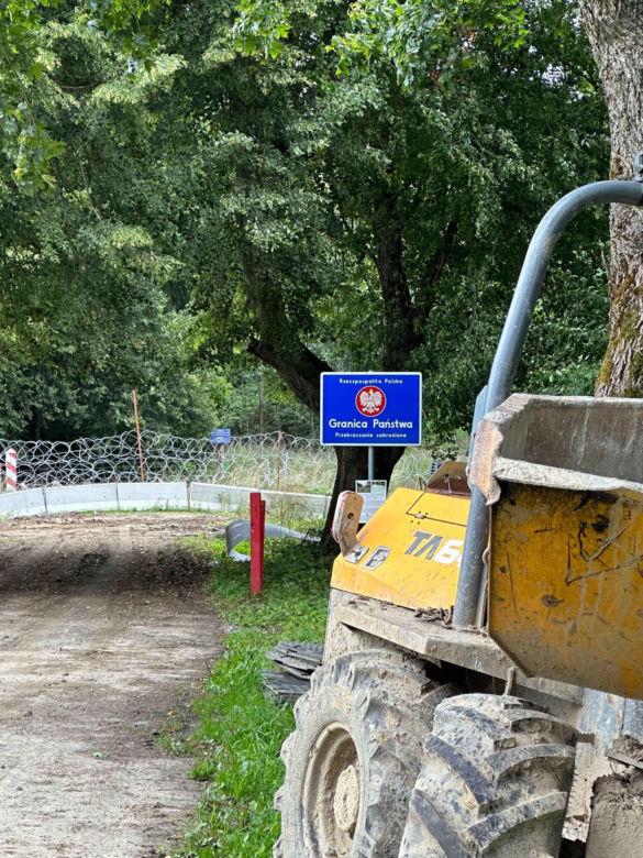 Zapora na granicy z Rosją ma być gotowa we wrześniu. Trwają testy