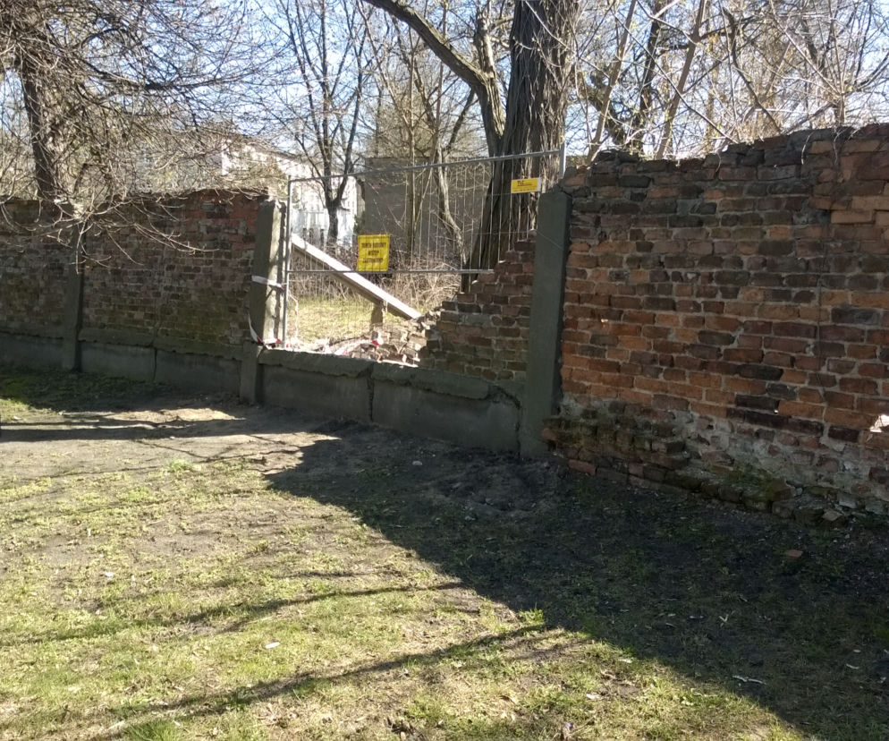 Mur Sinfonii Varsovii przy Terespolskiej