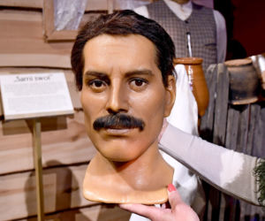 Freddie Mercury odzyskał skradzioną głowę