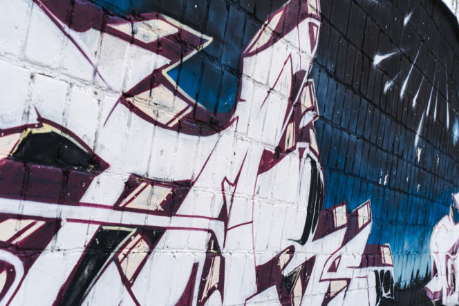 Przy ul. Mieszka I w Siedlcach można podziwiać całą galerię murali i graffiti