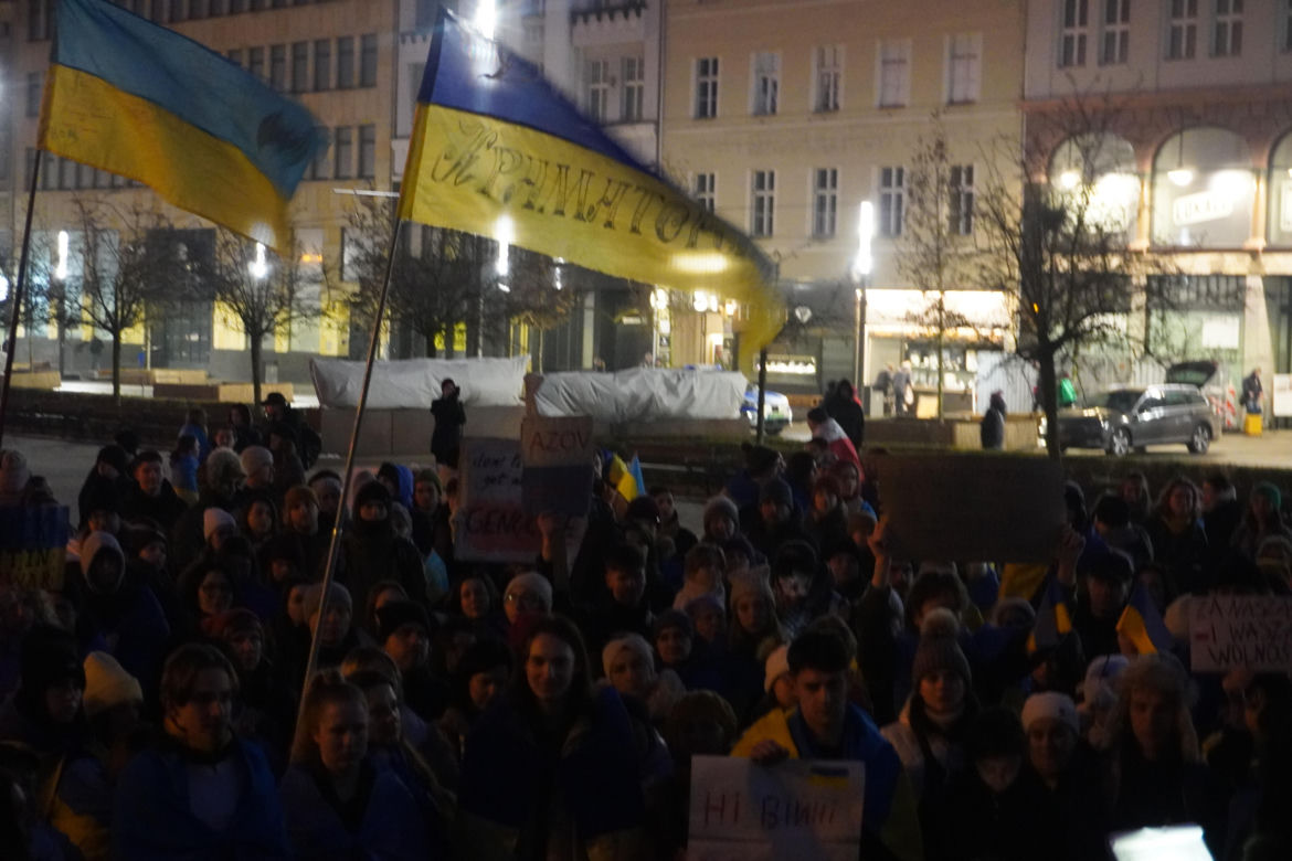 Manifestacja w trzecią rocznicę wybuchu wojny w Ukrainie