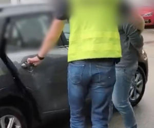 Żarówkowy gang w rękach policji. Ukradli sprzęt za 300 tysięcy złotych! Sprzedawali towar po całej Polsce