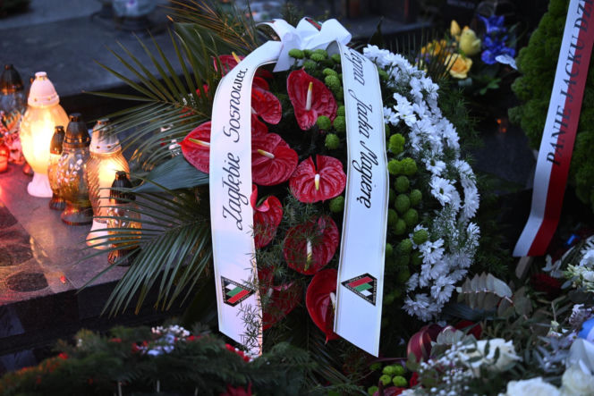 Tak wygląda grób Jacka Magiery po pogrzebie