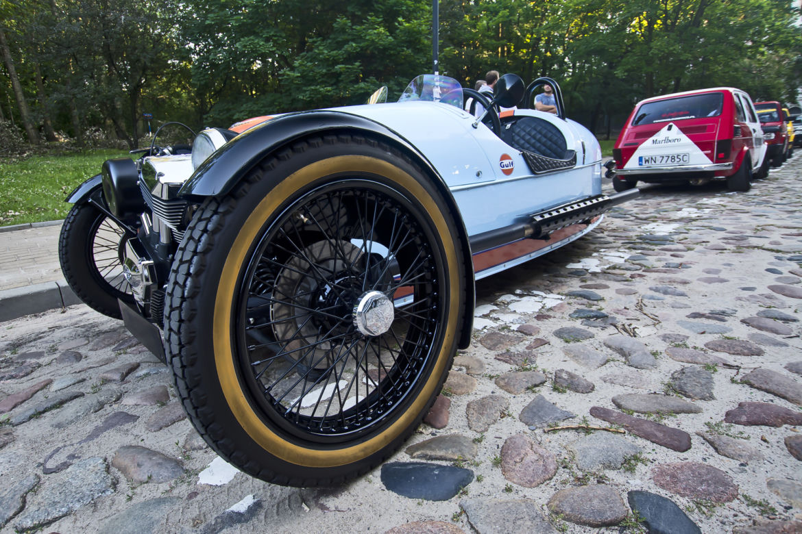 Klasyki na spotkaniu Youngtimer Warsaw 