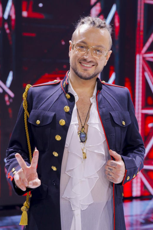 Michał Baron przeszedł kolosalną metamorfozę! Jak zmieniał się muzyk na przestrzeni lat?