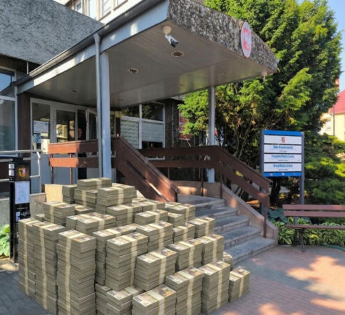51 milionów złotych długu. Leszno zaciąga gigantyczną pożyczkę, którą będzie spłacać do 2046 roku