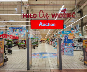 Auchan sprzedaje osiem sklepów w Polsce. Jest kupiec. To będzie jedna z największych transakcji w branży